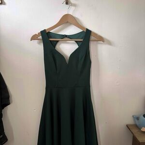 Elegant Green Sleeveless Dress